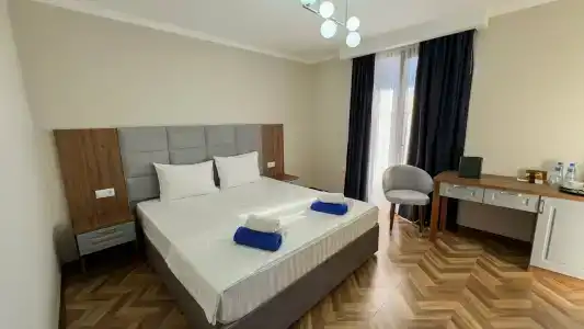 Грейс Бриз - 48