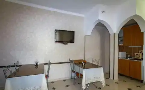 Лакис - 1