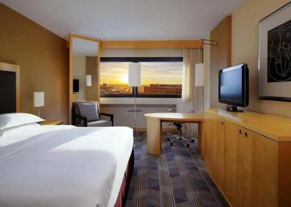 Sheraton Frankfurt Airport & Conference Center - 35