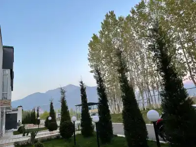 Lake House - 3