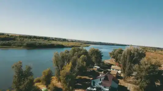Левада - 90