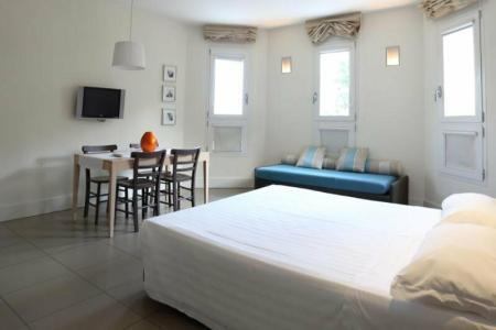 Le Rose Suite - 33