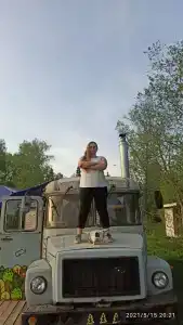 Автобус в лесу - 49