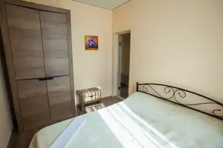 Крымский - 2