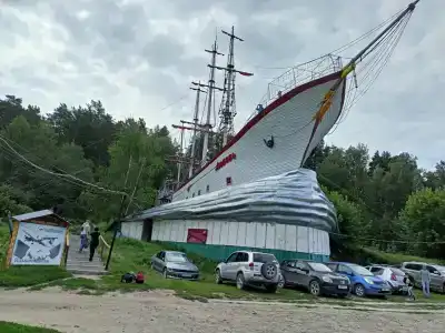 Русский Дом - 25