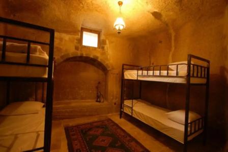 The Dorm Cave By Travellers - 80