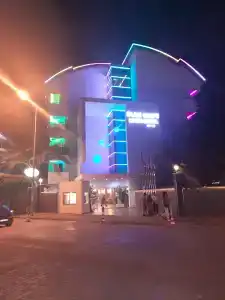 Blue Wave Suite - 70