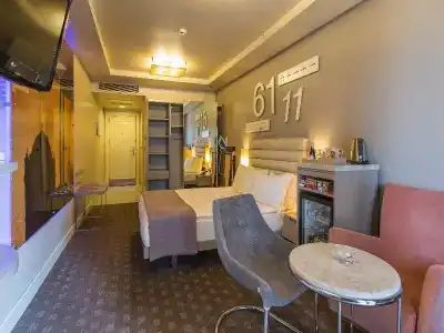 Ramada by Wyndham Istanbul Pera - 86