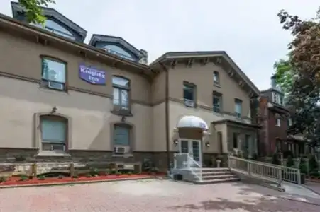 Town Inn Suites - 3