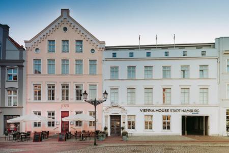 Restaurant & - 33