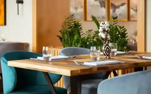 Courtyard by Marriott - 26