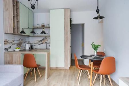 Современная студия Голубая с ванной у озера - 2