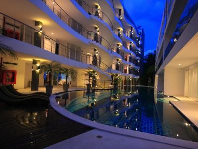 Sunset Plaza Karon Beach by PHR - 2