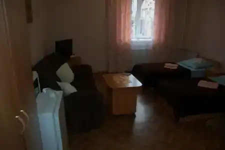 Тамбовская 19 - 61