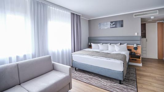 Holiday Inn Berlin Airport - Conference Centre, An Ihg - 29