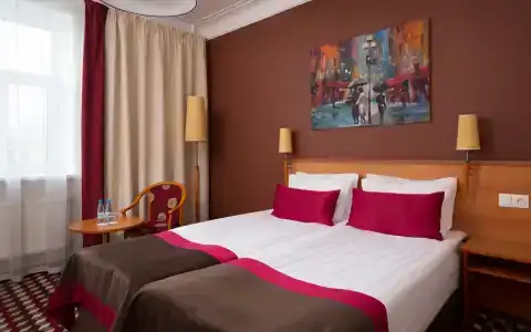 Октябрьская - 0