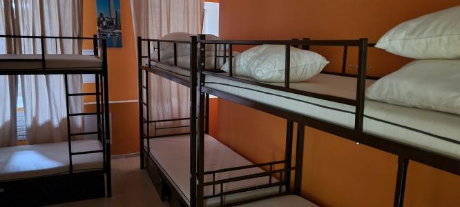 Red Gates Hostel - 1