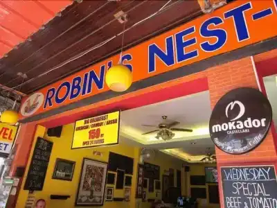 Robin's Nest Guesthouse & Restaurant - 0