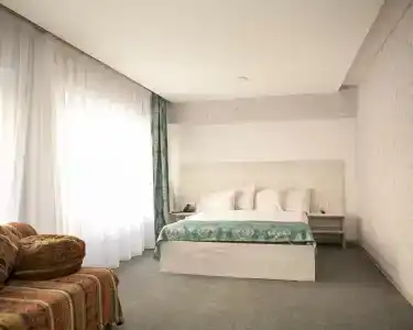 Boulevard Inn - 13