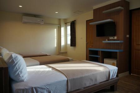 Samsen Sam Place - 86