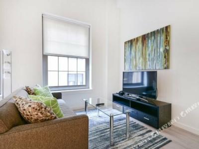 Global Luxury Suites Downtown - 46