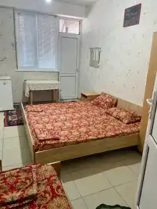 У Ларисы - 30