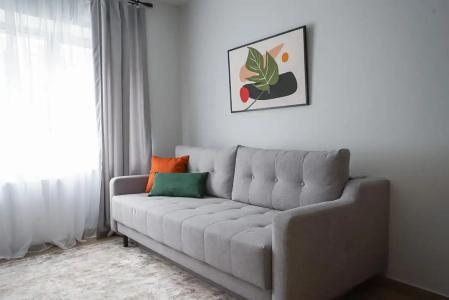 Современная студия Голубая с ванной у озера - 5