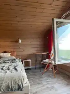 Небольшое шале с видом на озеро - 35