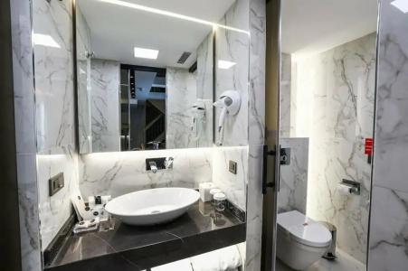 Broyt Suites - 81
