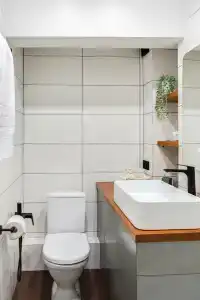 Room Station - 6