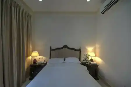 Royal Residence - 38