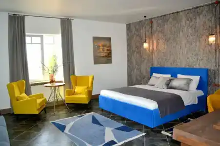 Суворова 26 - 80