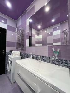 Дизайнерские апартаменты в доме бизнес-класса в Московском районе - 33