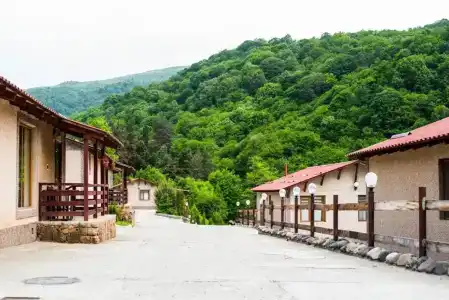 Агарцин и Ресторан - 0