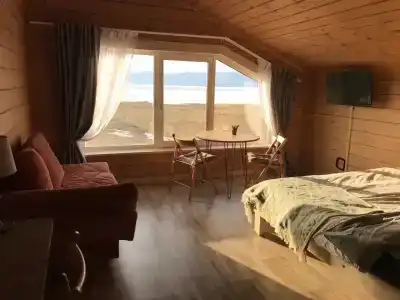 Небольшое шале с видом на озеро - 40