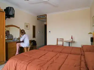 Coral - 18