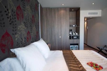 Best Western Premier Le Patio des Artistes Wellness Jacuzzi - 71