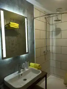 на Каквинской - 10