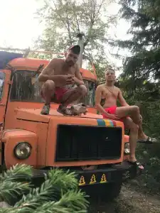 Автобус в лесу - 45