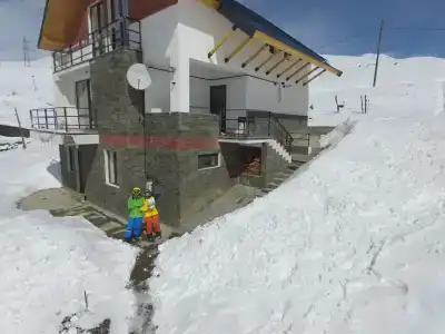 Mountain Cricket Chalets and Apartments - 0