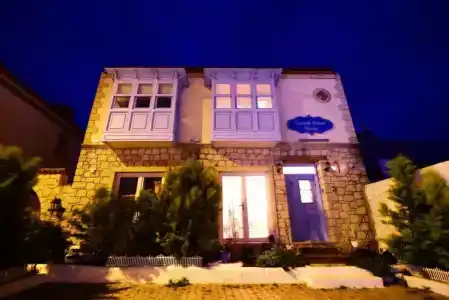 Zübeyde Hanım Alaçatı - 13