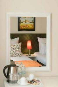 City Boutique Inn - 23