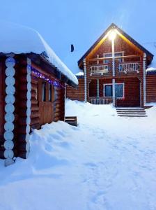 Кирилловская - 40