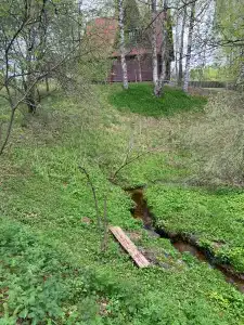 Уникальный творческий дом в Волоховщине - 12