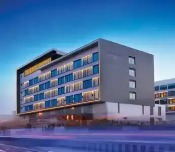 Vivanta Chennai It Expressway Omr