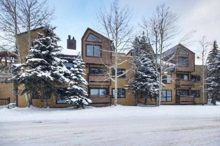 Village Square #633 - 5
