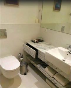 Clarion President - 16