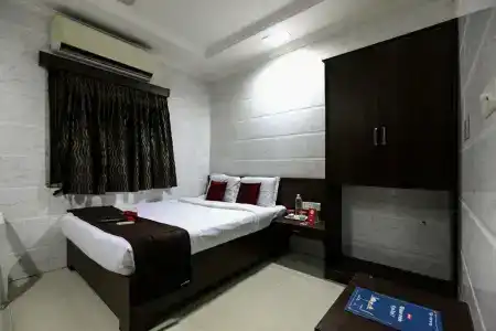 Oyo 26219 The Prince Park - 7