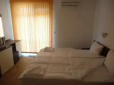 Adri Guest House - 6