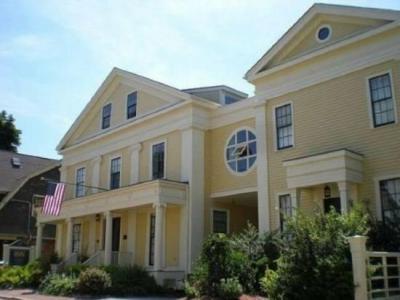 Mary Prentiss Inn - 1